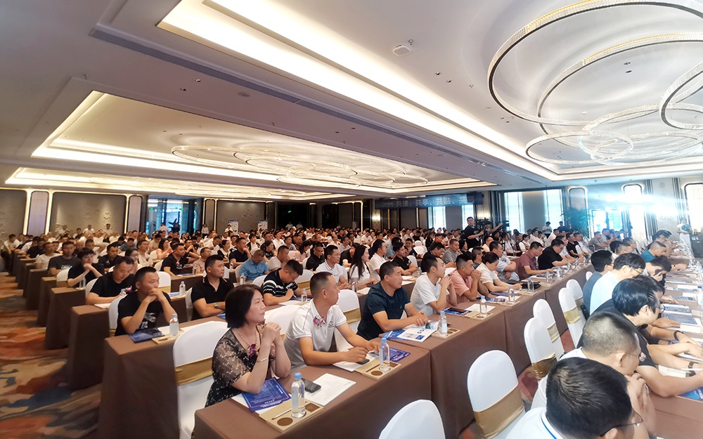 077baa0841a64ef20f587a6f2021decc