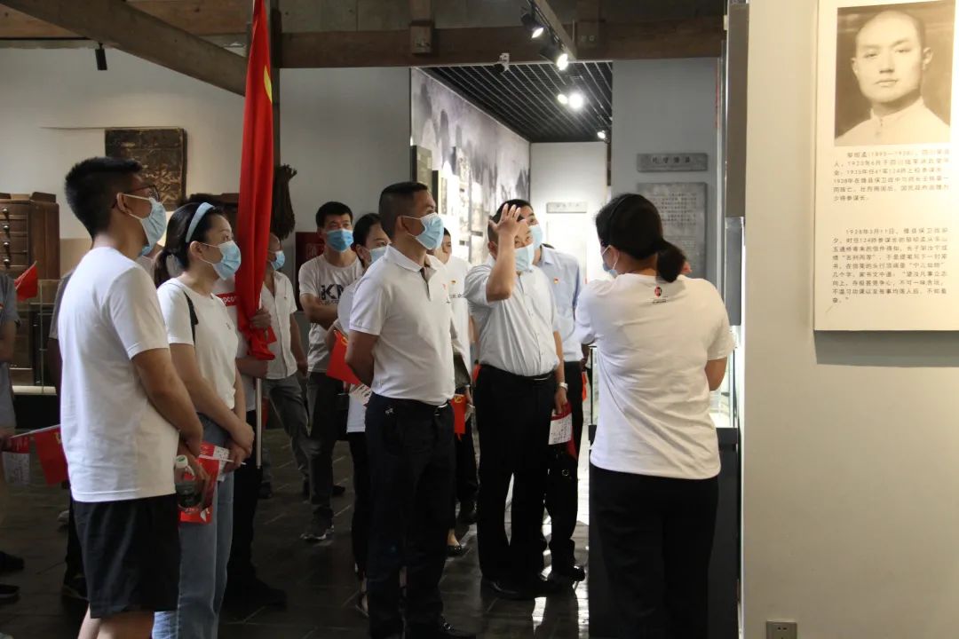 a907453e5e4f549541853af72f596b39