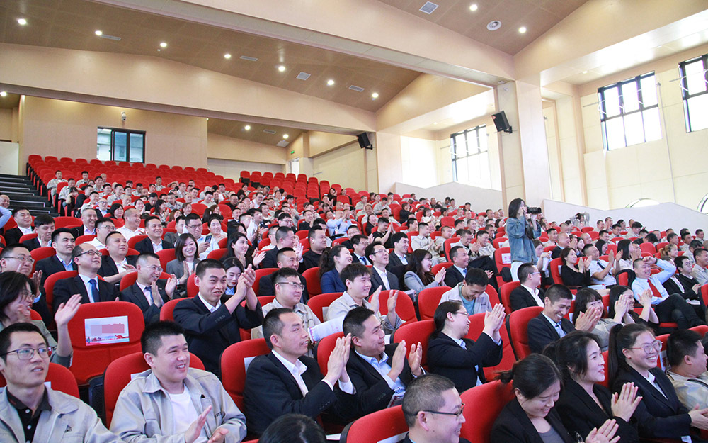 cb33a42ae6fb8f99229449d4311617f8